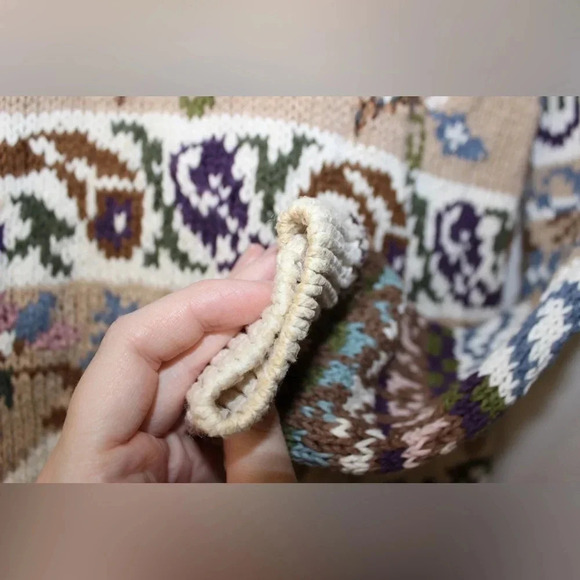 Women’s Vintage Knit Patterned Mockneck Cottagecore Neutral Toned Sweater Small - Picture 9 of 16